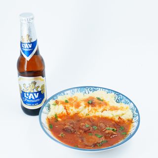 Combo gulaš i Lav pivo