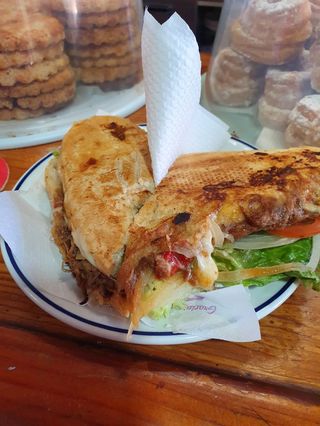 Bocadillos De Mechada Especial