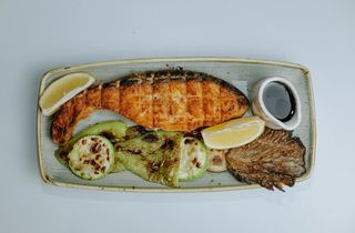 ორაგული ნაკვერჩხალზე