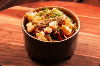 Noodles de Frango e Gambas