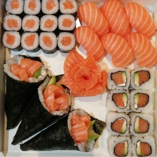 Traditional Mixed Salmon