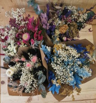 Ramo De Flor Seca Color Sopresa