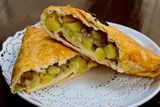 Самса с картошкой и мясом 