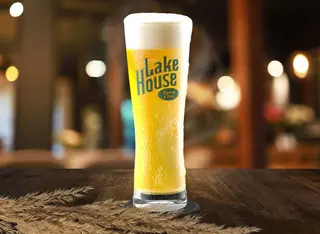 Weissbier (IBU 11, ABV 5,3% PLATO 12)