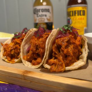 Tacos Cochinita pibil