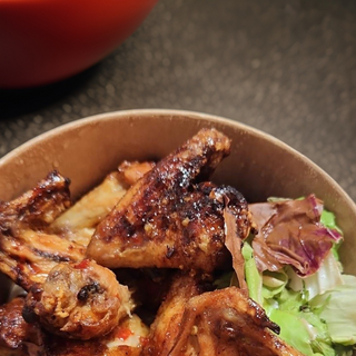 Box Hot Wings