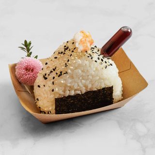 25. Onigiri gambero cotto