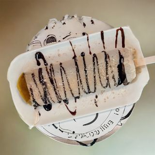 Palačinka sa Nutelom, plazmom i mlijekom