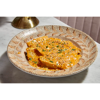 RAVIOLI DE RABO AL PESTO ROSSO