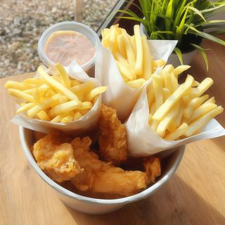 Kubełek 30 szt Stripsy (filet z kurczaka)