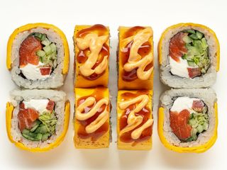 Рол Чеддер з лососем