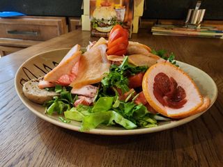 Salmon salata 300 gr