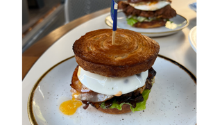 Rolls z podwójną wołowiną