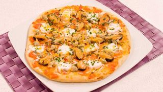 Pizza Frutos De Mar (Mediana)