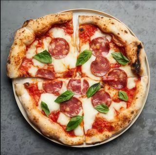 Pizza Pepperoni (31 cm.)