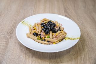 Salată de paste cu ton  