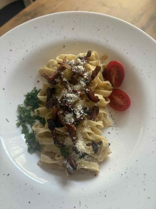 Boczek w chmurach (carbonara)