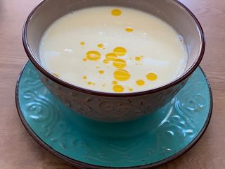 Ciorbă de burtă cu ardei iute și smântână