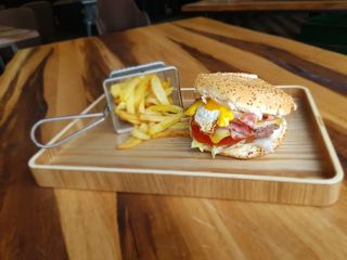 Спешъл бургер