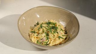 ამერიკული კარბონარა ნაღებით და ბეკონით