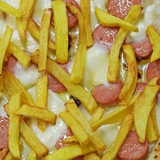 Würstel e patatine