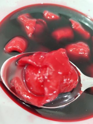 Barszcz z uszkami z mięsem 500ml 7 szt