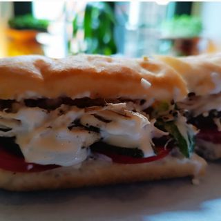 Հավի թարաթոր Chicken Tarator