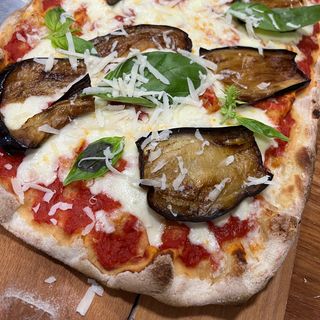 Pizza Parmesana (28 Cm.)