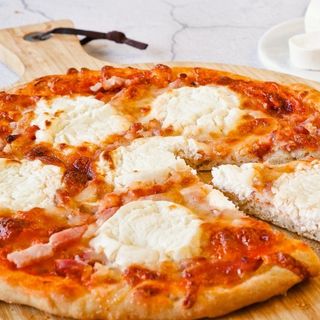 Pizza Cabrita 30 cm.