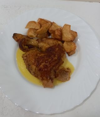 Muslo de pollo a l'ast