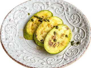 Cukinia z grilla 100 g (100g)