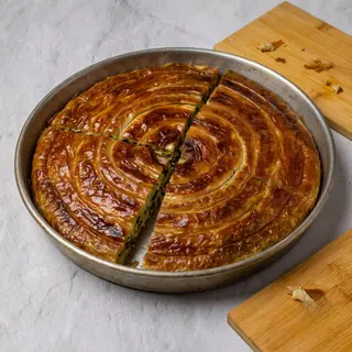 Pita sir zelje - Tepsija