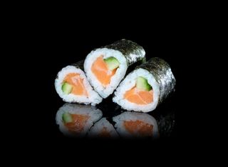 Хосомаки сьомга (6бр-125г)