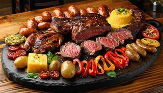 Platoul casei Perla Neagra pentru 4 persoane