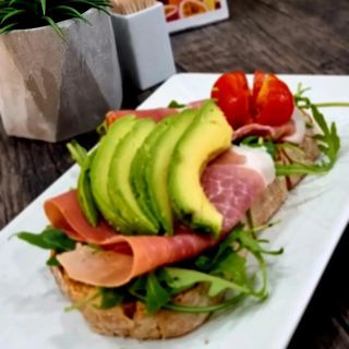 Tostada jamón serrano 