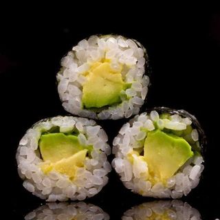 Hosso Maki Avocado