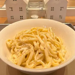 SPAGHETTONI CACIO E PEPE