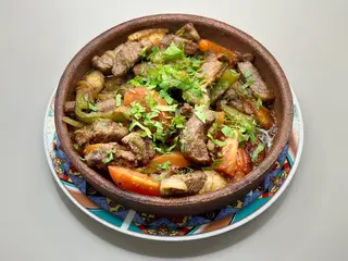 Баранина жареная с овощами