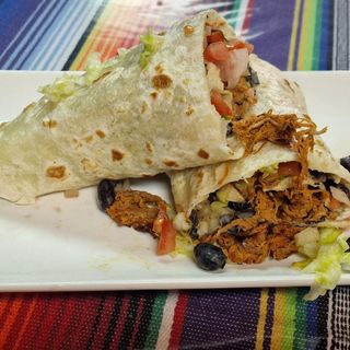 Burrito De Pollo Mechado (30 Cm.)