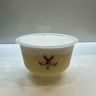Crème brûlée cup snow velvet cream cheese