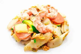 232. Gnocchi di riso con gamberi* verdure e uova
