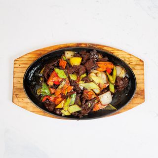 Tie pan mongolsko meso