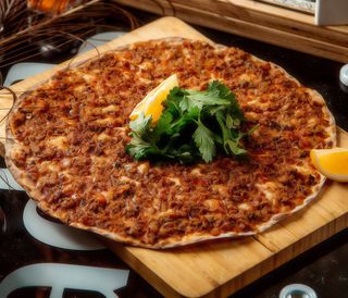 Pide de atún y bacon