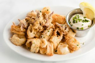 Calamares Fritos Con Patatas