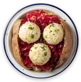 Baccalà* mantecato e cipolle rosse caramellate