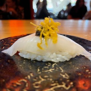 Nigiri De Calamar Trufado (1 Ud.)