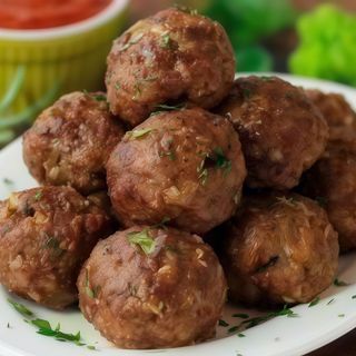 125. Albóndigas De Carne Fritas