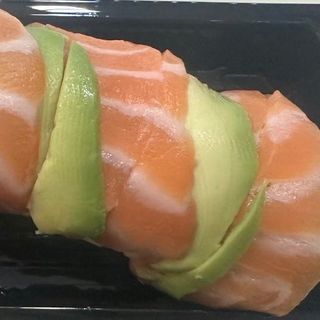 141-Dragón Roll Salmón(8 Uds.)