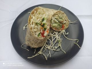 Humus tortilja