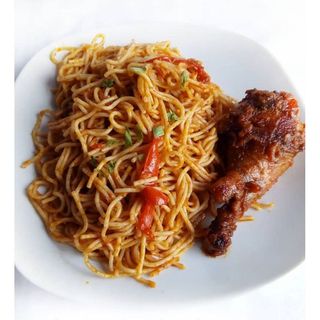 Royal Special Napoletana (Jollof Spaghetti) And Chicken